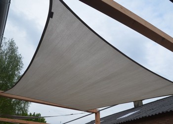 Shadesails Showtuin Van den Eijnde nettenverkoop