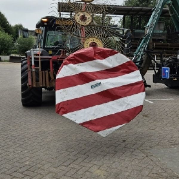 pvc afscherming tractor Berhoutschipluiden 